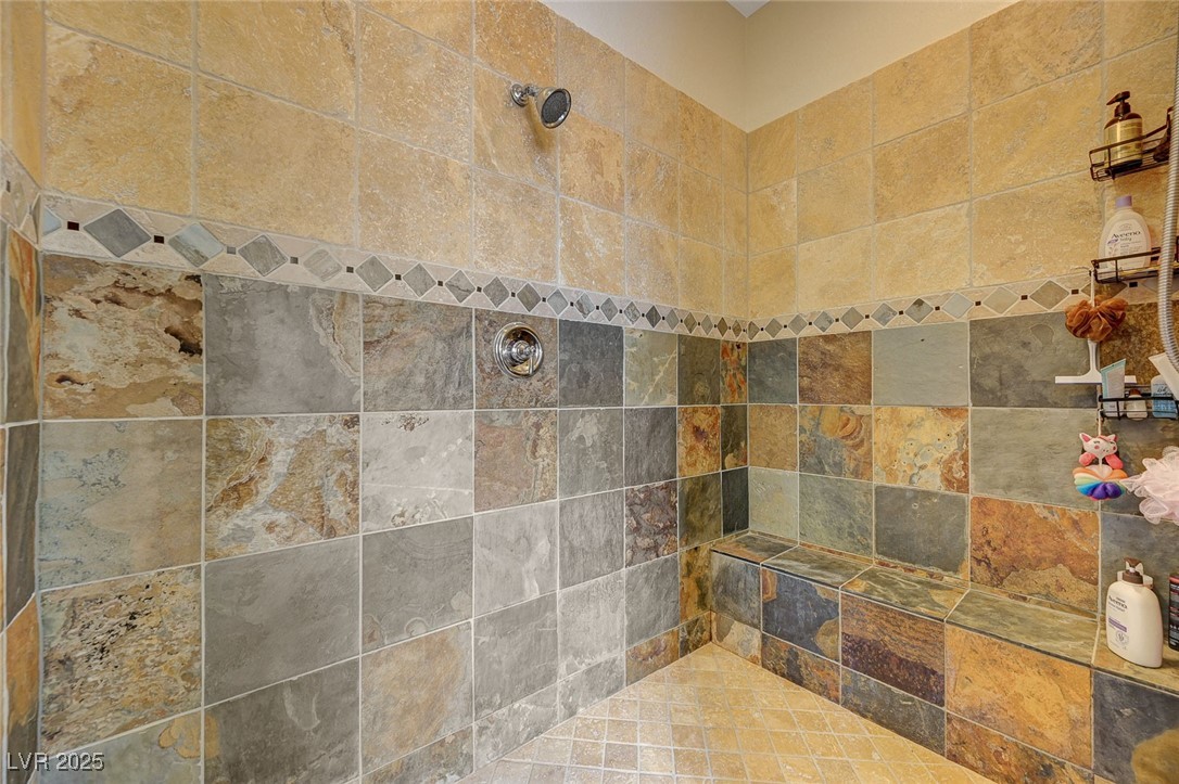 2124 Pont National Drive Property Photo 65