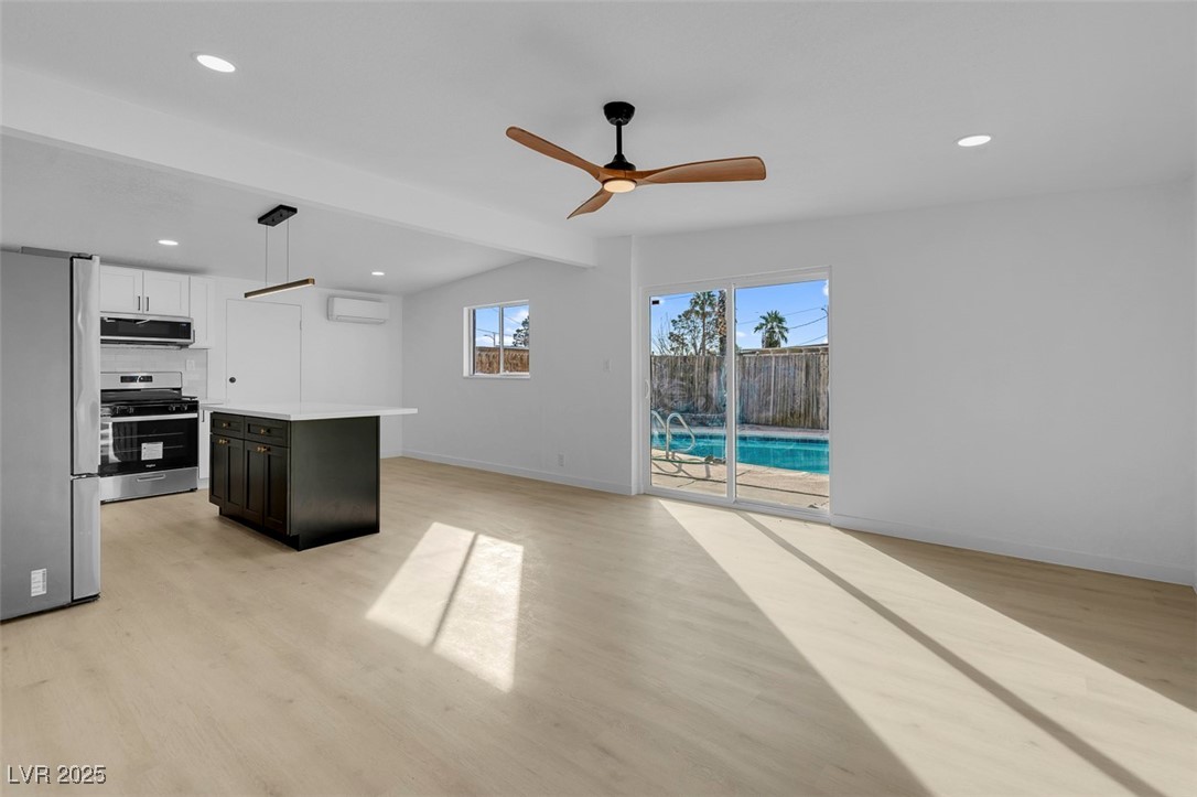 2801 Emmons Avenue Property Photo 11