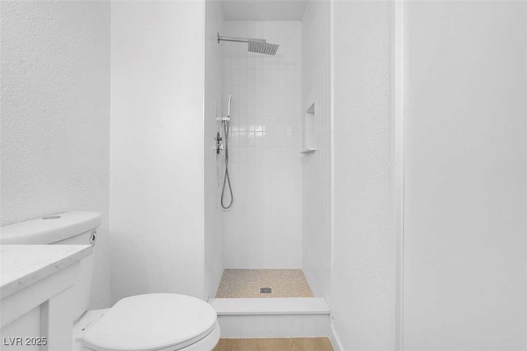 2801 Emmons Avenue Property Photo 19