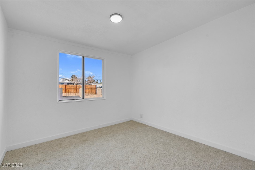 2801 Emmons Avenue Property Photo 21