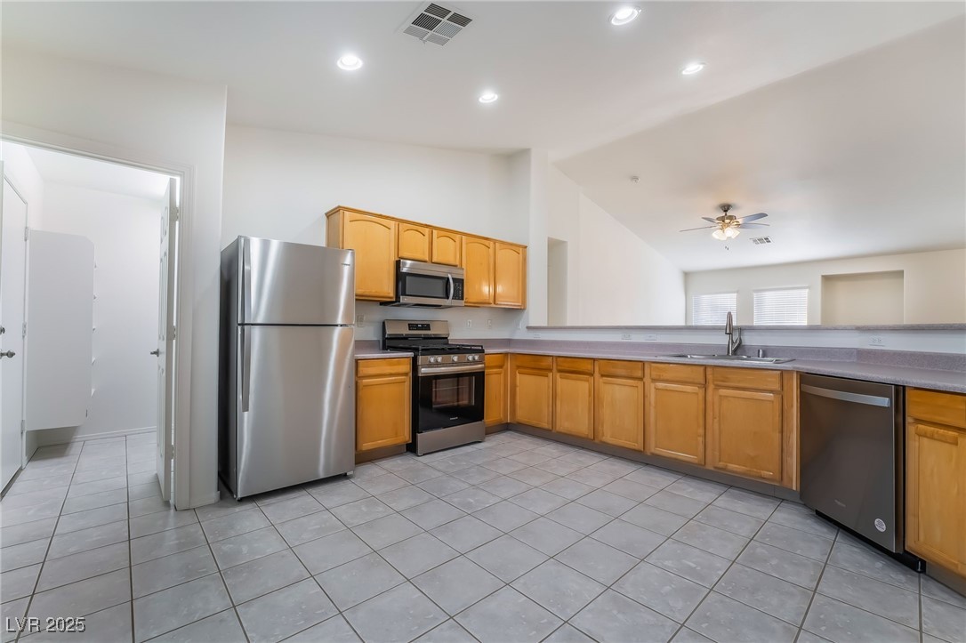 2743 Middleburgh Court Property Photo 10
