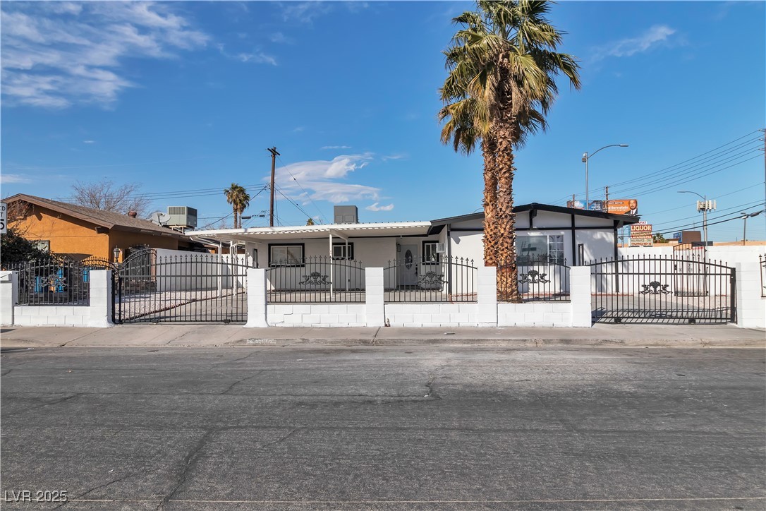 3700 San Angelo Avenue Property Photo 6