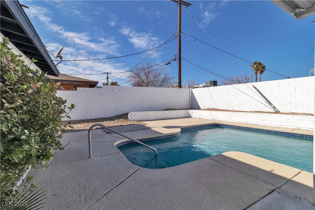 3700 San Angelo Avenue Property Photo 29
