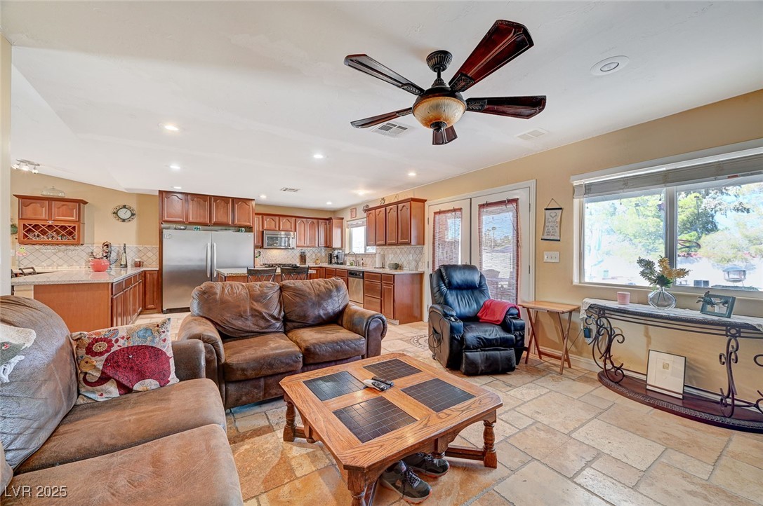 4424 Shady Hollow Avenue Property Photo 25