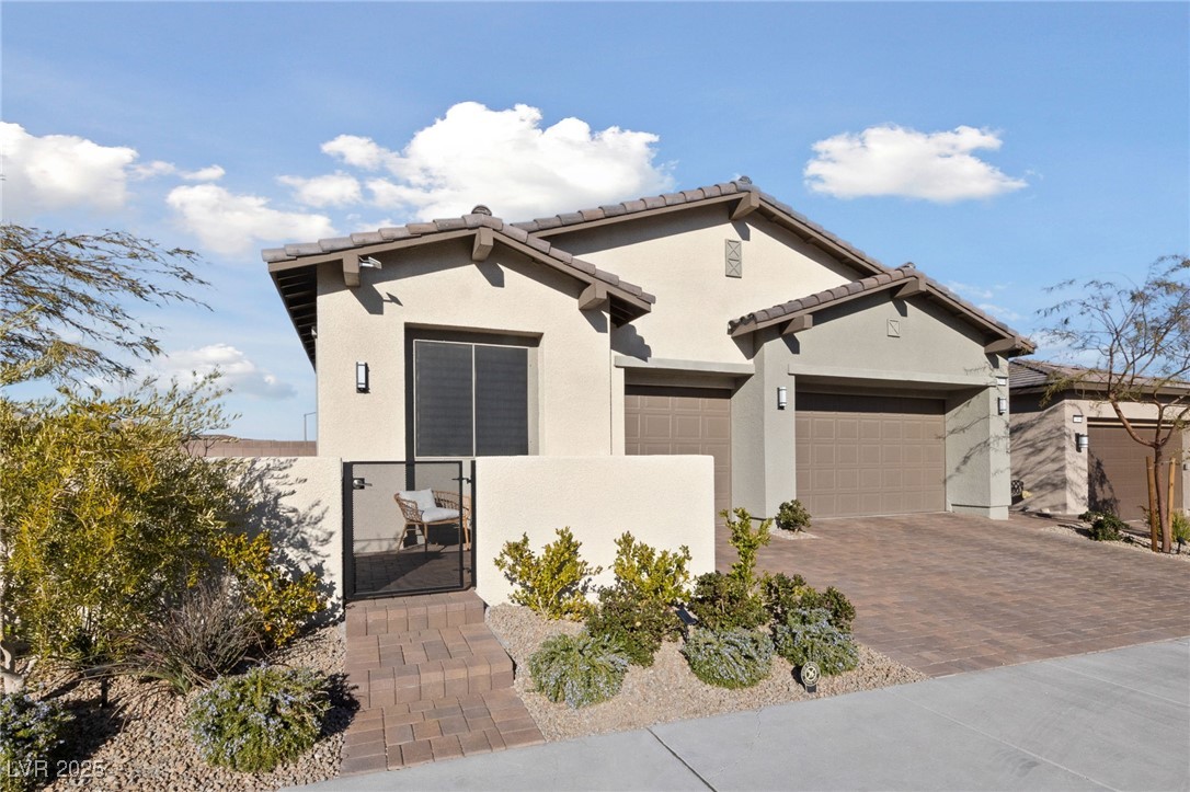 11900 Star Grass Avenue Property Photo 5