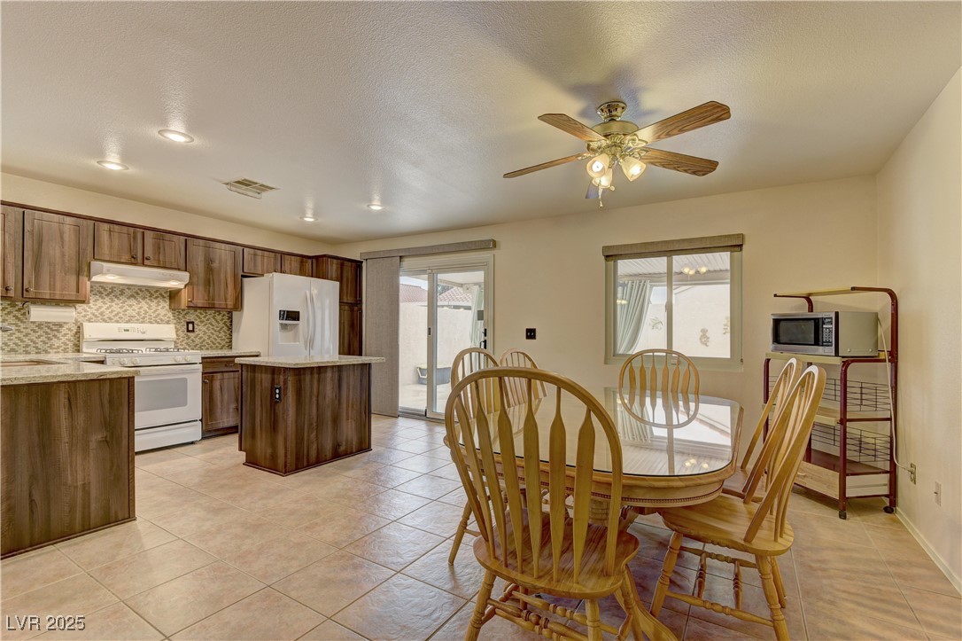 1073 Silver Bullet Court Property Photo 9