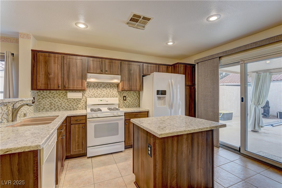 1073 Silver Bullet Court Property Photo 10