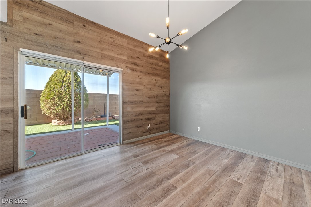 8389 Charlton Valley Court Property Photo 5