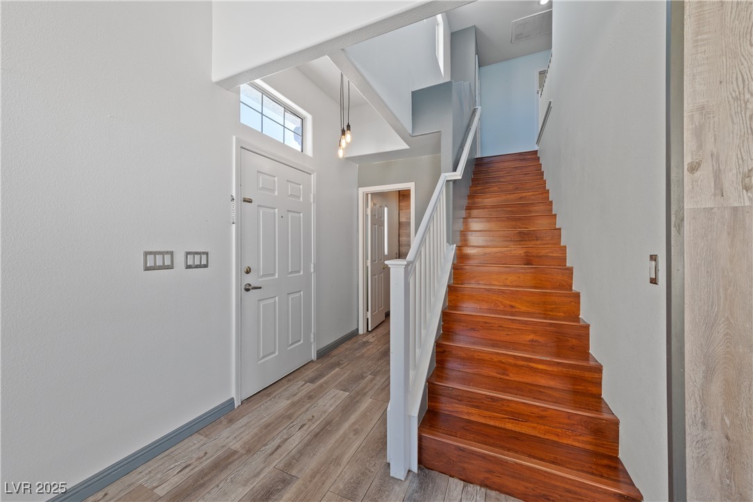 8389 Charlton Valley Court Property Photo 13