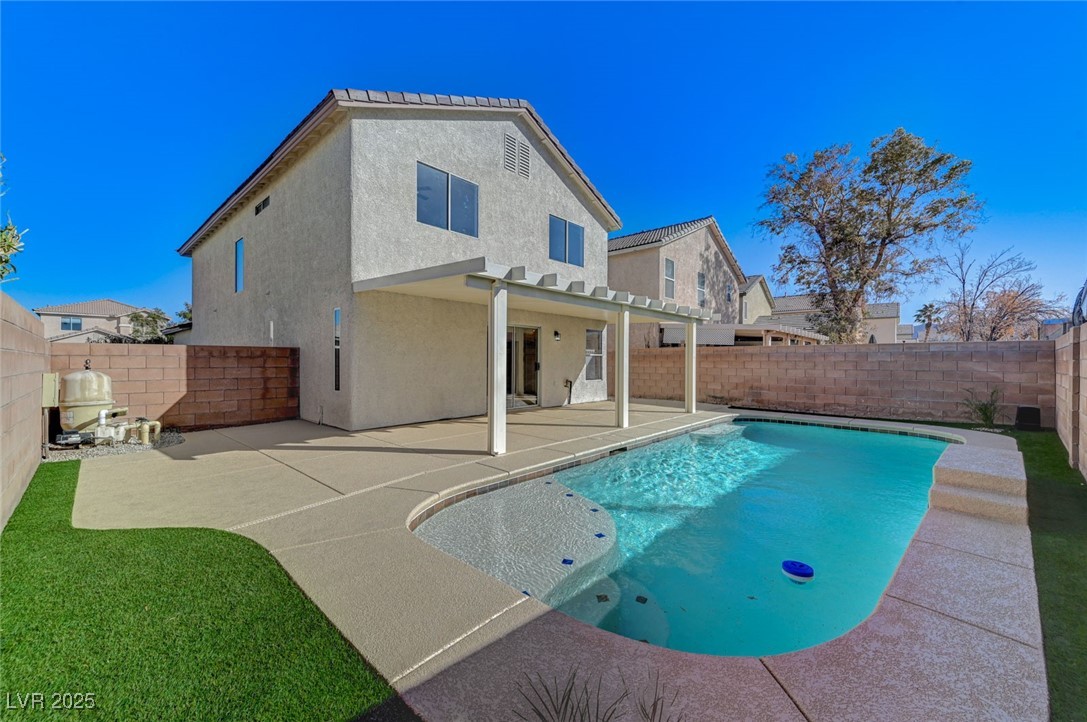 6027 Stone Hollow Avenue Property Photo 4