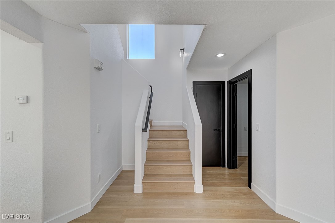 6027 Stone Hollow Avenue Property Photo 18