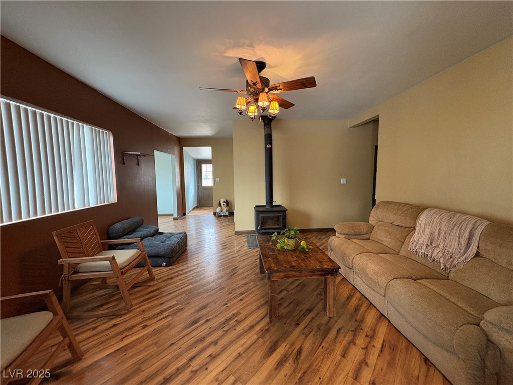 1085 Lyons Avenue Property Photo 1