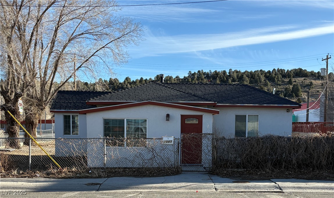 1085 Lyons Avenue Property Photo 2