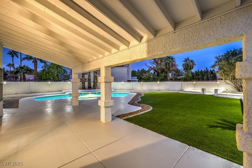 336 Merit Court Property Photo 2