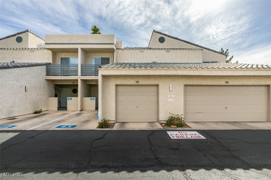 6250 West Flamingo Road 43 Property Photo 2
