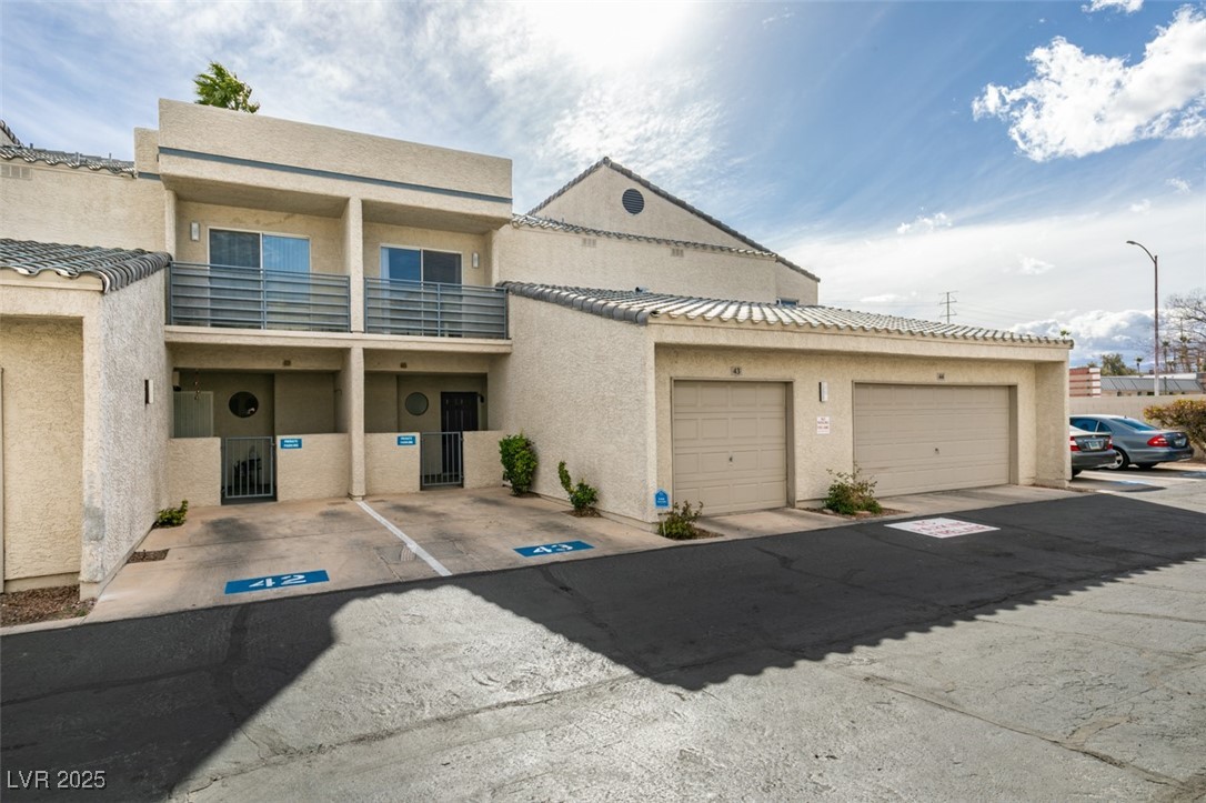6250 West Flamingo Road 43 Property Photo 3