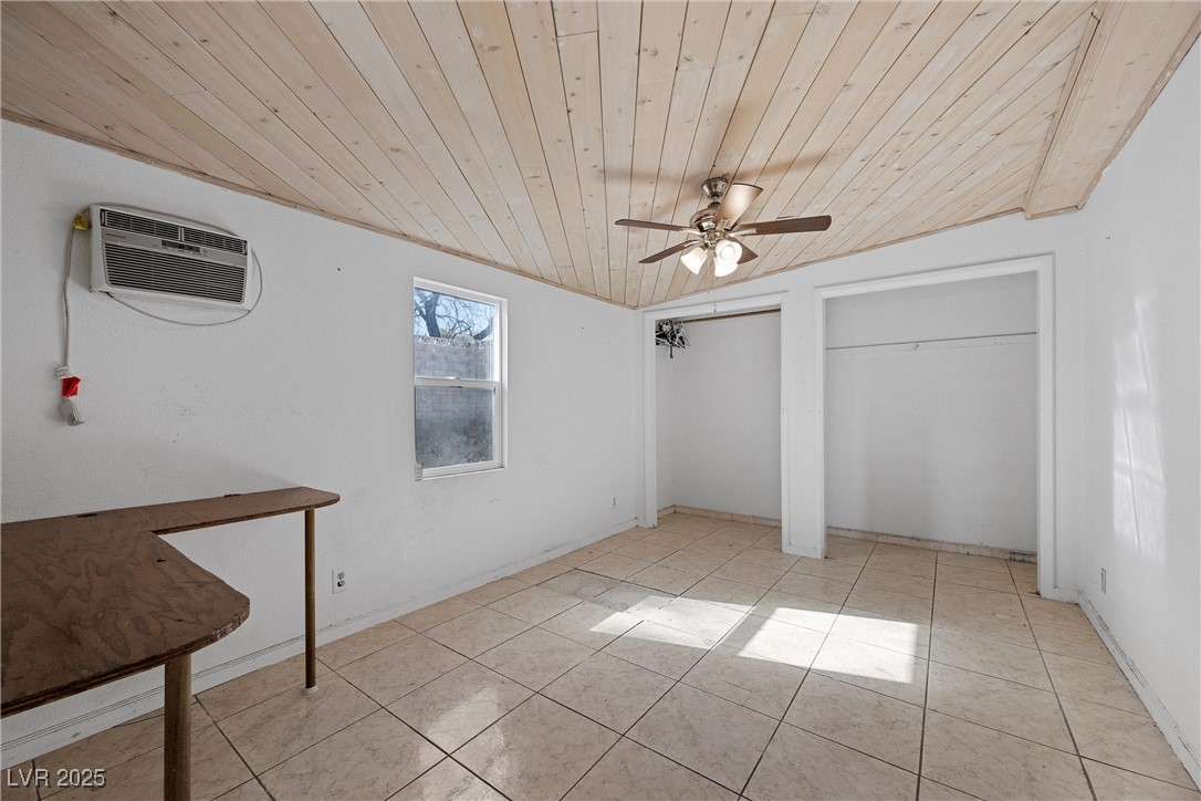 1841 Golden Shadow Drive Property Photo 6