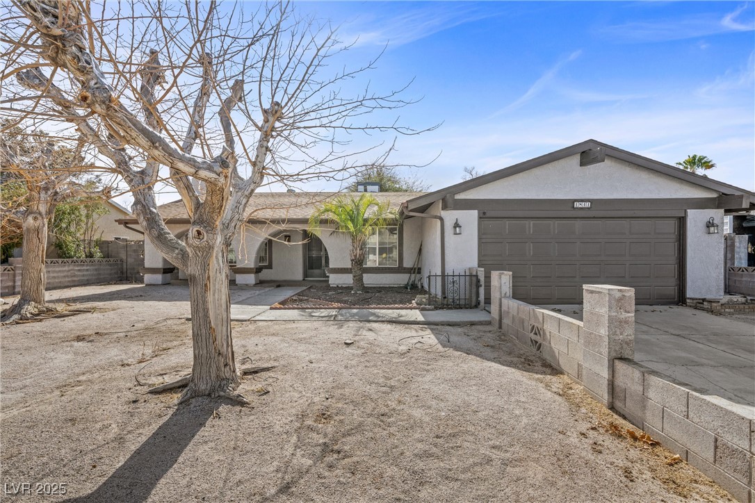 1841 Golden Shadow Drive Property Photo 33