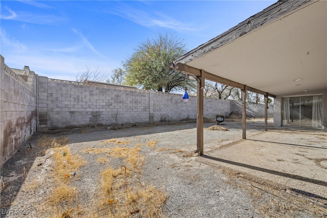 1841 Golden Shadow Drive Property Photo 38