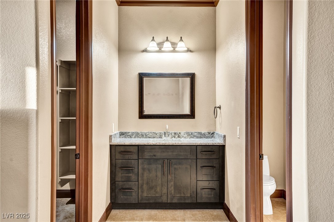 2051 Saginaw Avenue Property Photo 18