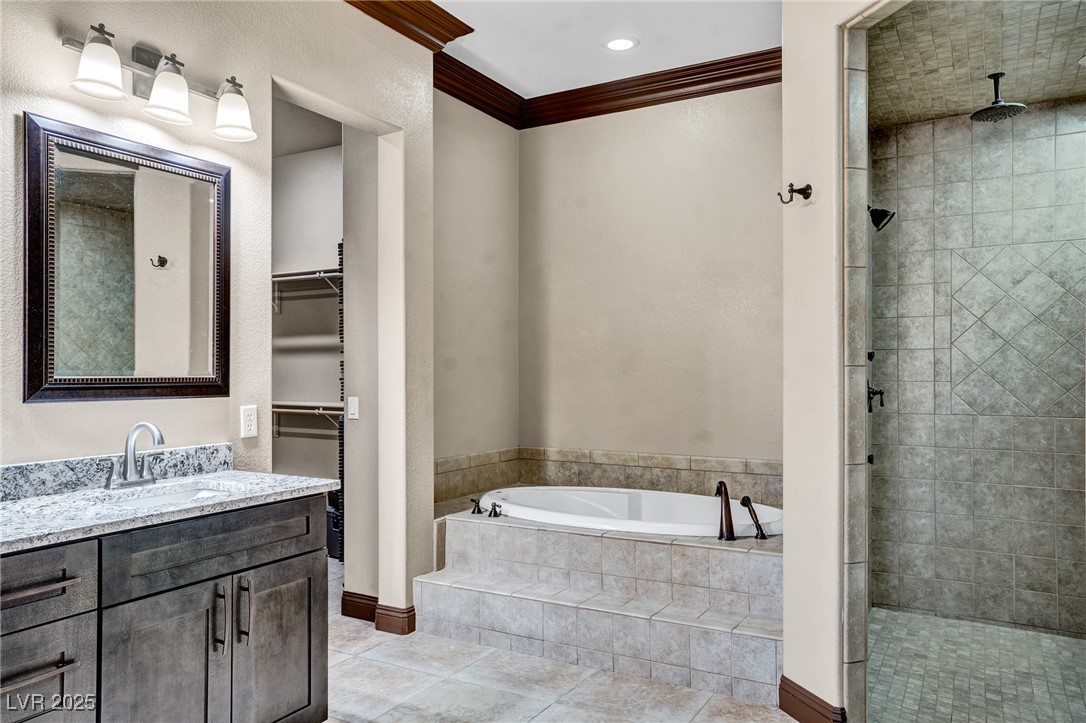 2051 Saginaw Avenue Property Photo 24