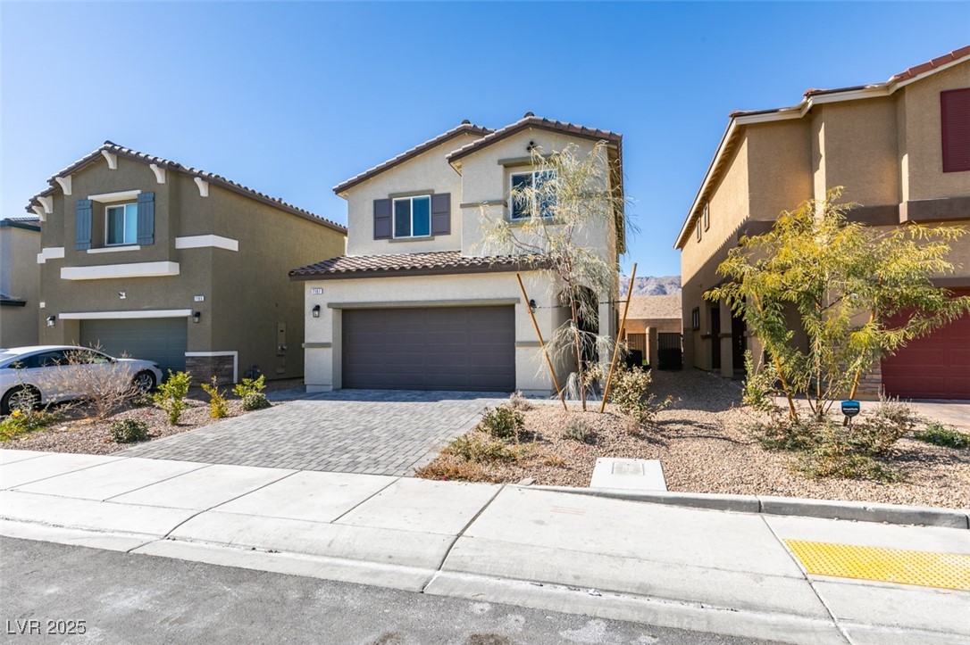 7107 Alabaster Peak Street Property Photo 2