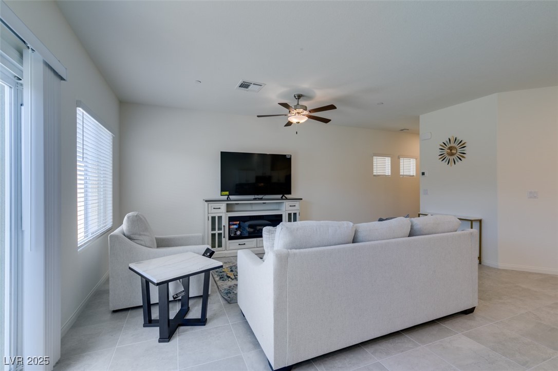 7107 Alabaster Peak Street Property Photo 10