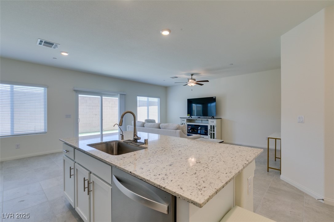7107 Alabaster Peak Street Property Photo 26