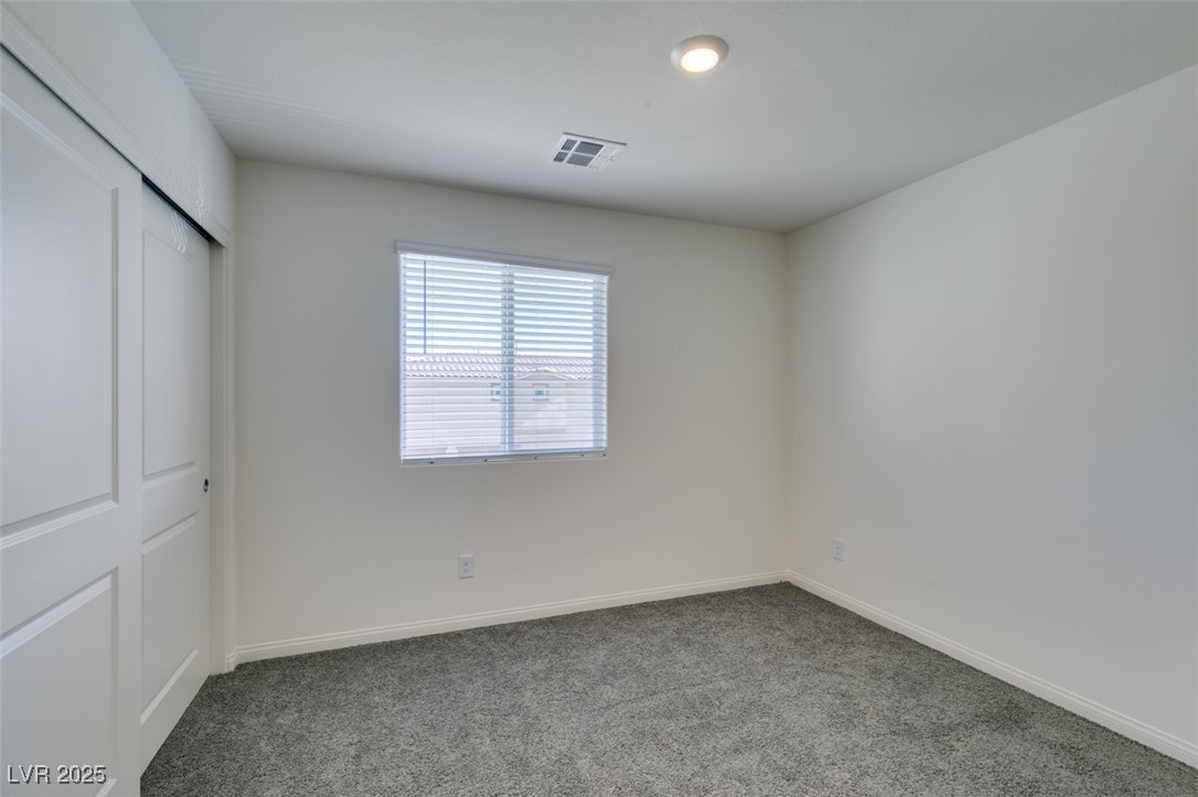7107 Alabaster Peak Street Property Photo 28
