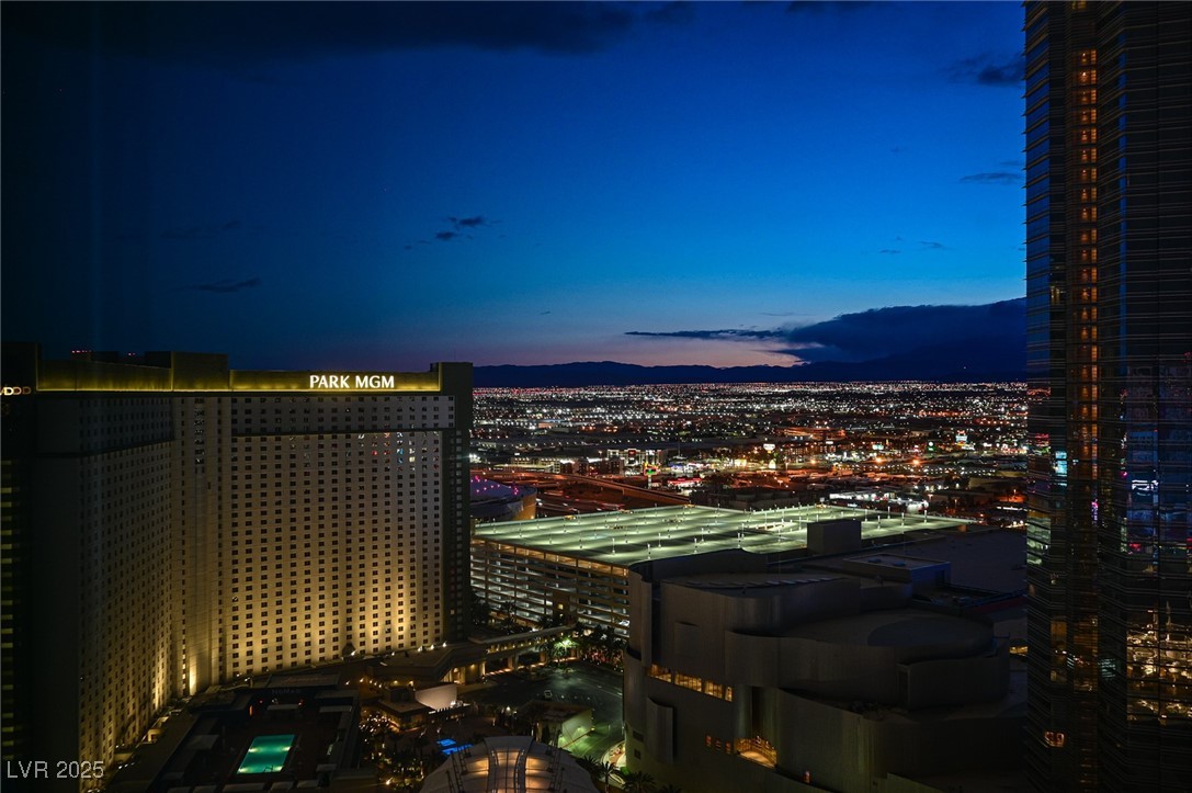 3726 Las Vegas 2703 Property Photo 4
