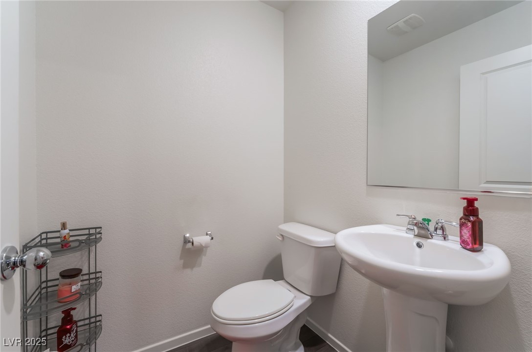 332 Pacific Sparrow Avenue Property Photo 20