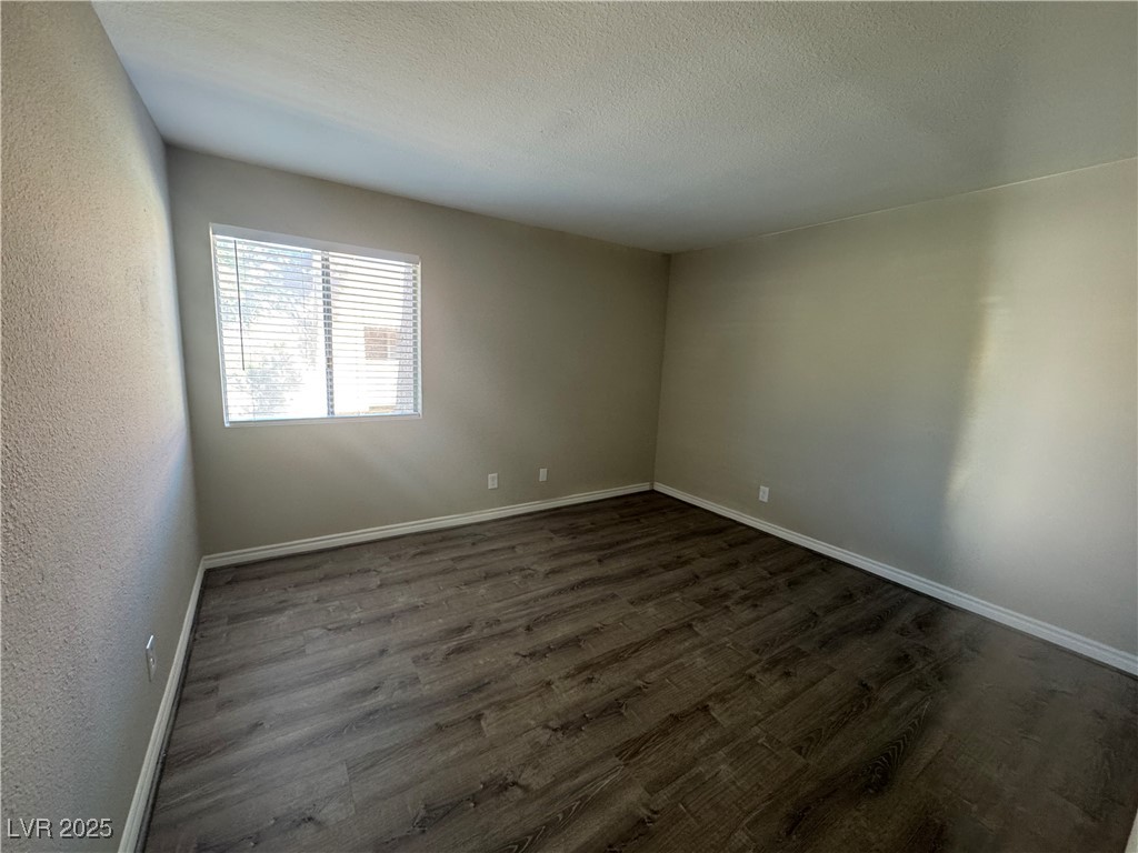 5471 Indian River Drive 402 Property Photo 12
