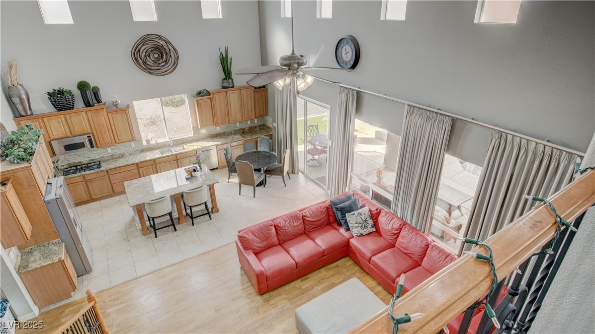 12118 La Carta Court Property Photo 14