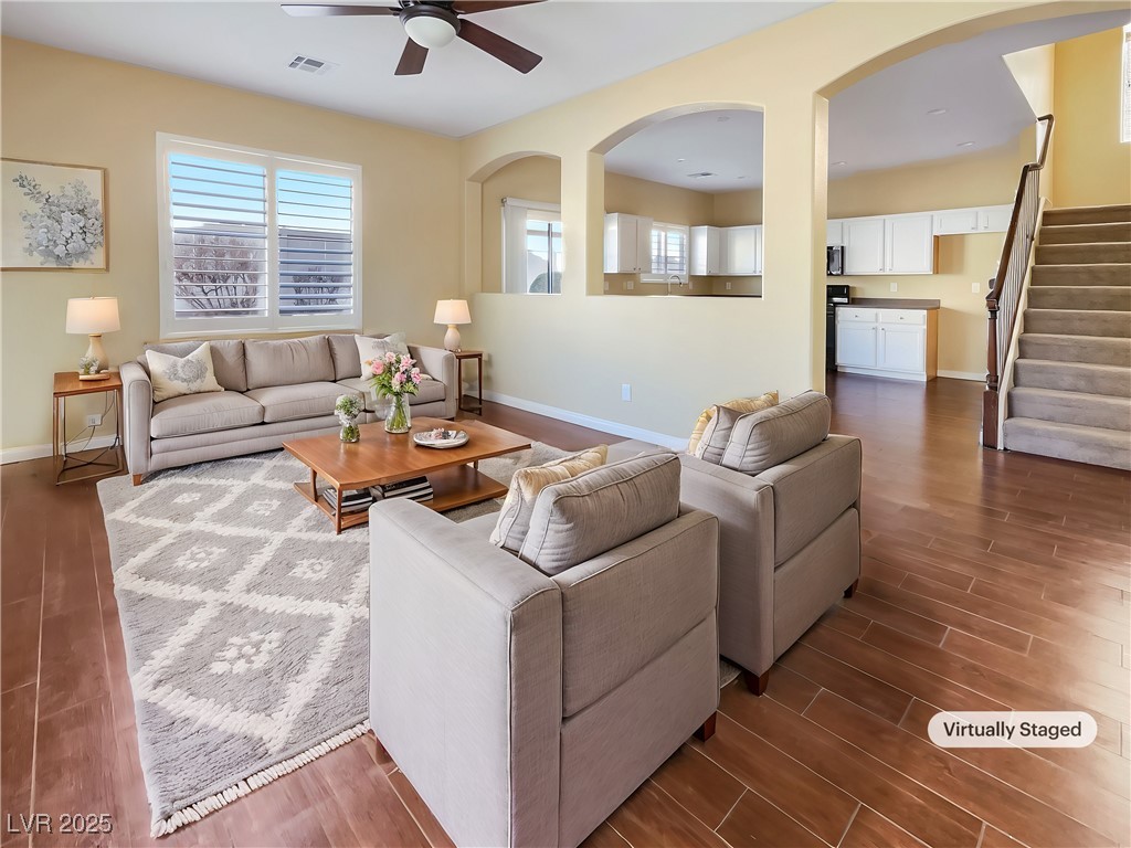 8452 Viansa Loma Avenue Property Photo 2