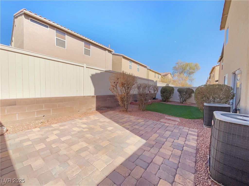 8452 Viansa Loma Avenue Property Photo 19
