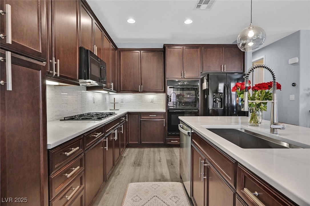 6489 Little Harbor Court Property Photo 10