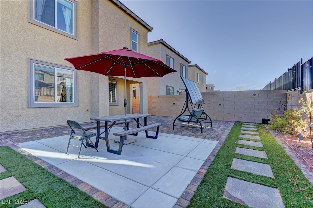 8827 Roadrunner Ravine Street Property Photo 16