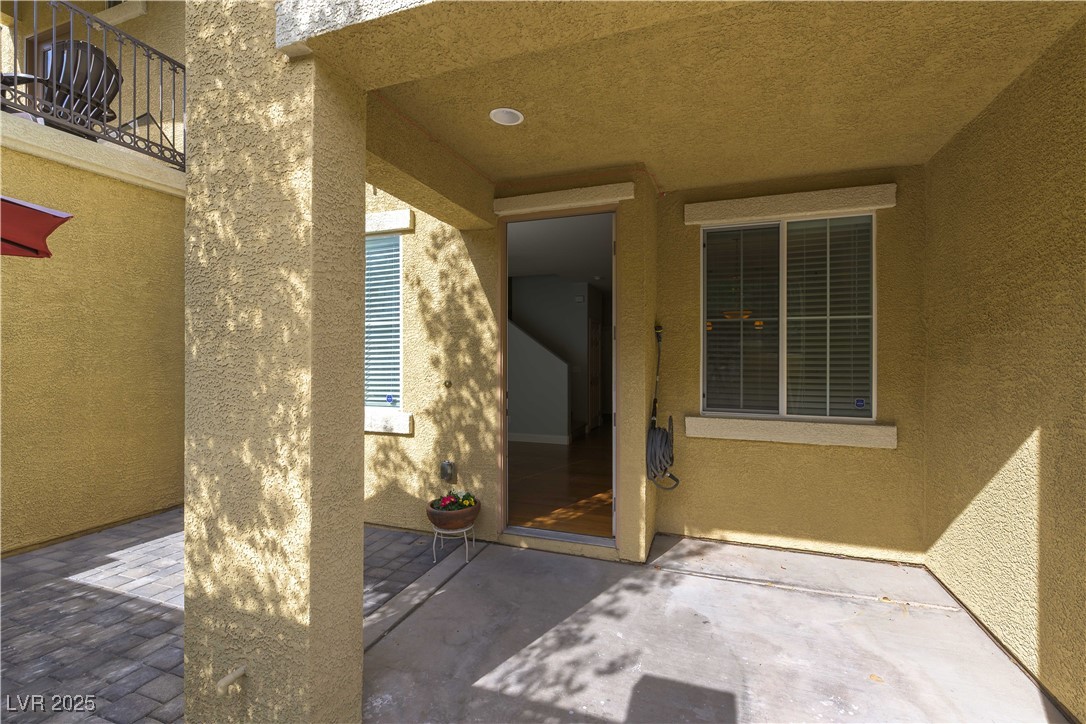 1525 Spiced Wine Avenue 12103 Property Photo 3