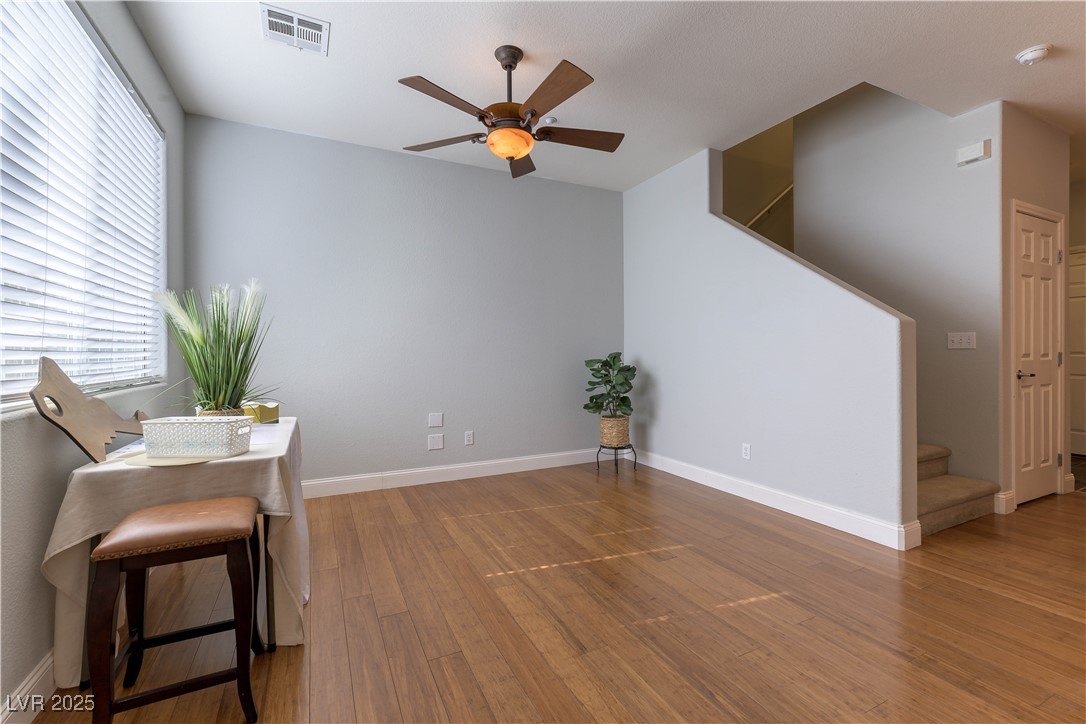 1525 Spiced Wine Avenue 12103 Property Photo 8