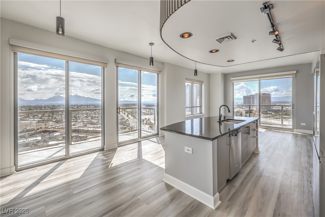 200 West Sahara Avenue 2108
