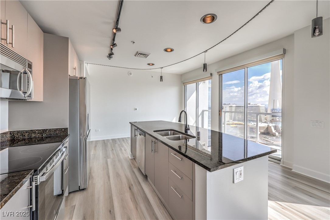 200 West Sahara Avenue 2108 Property Photo 17