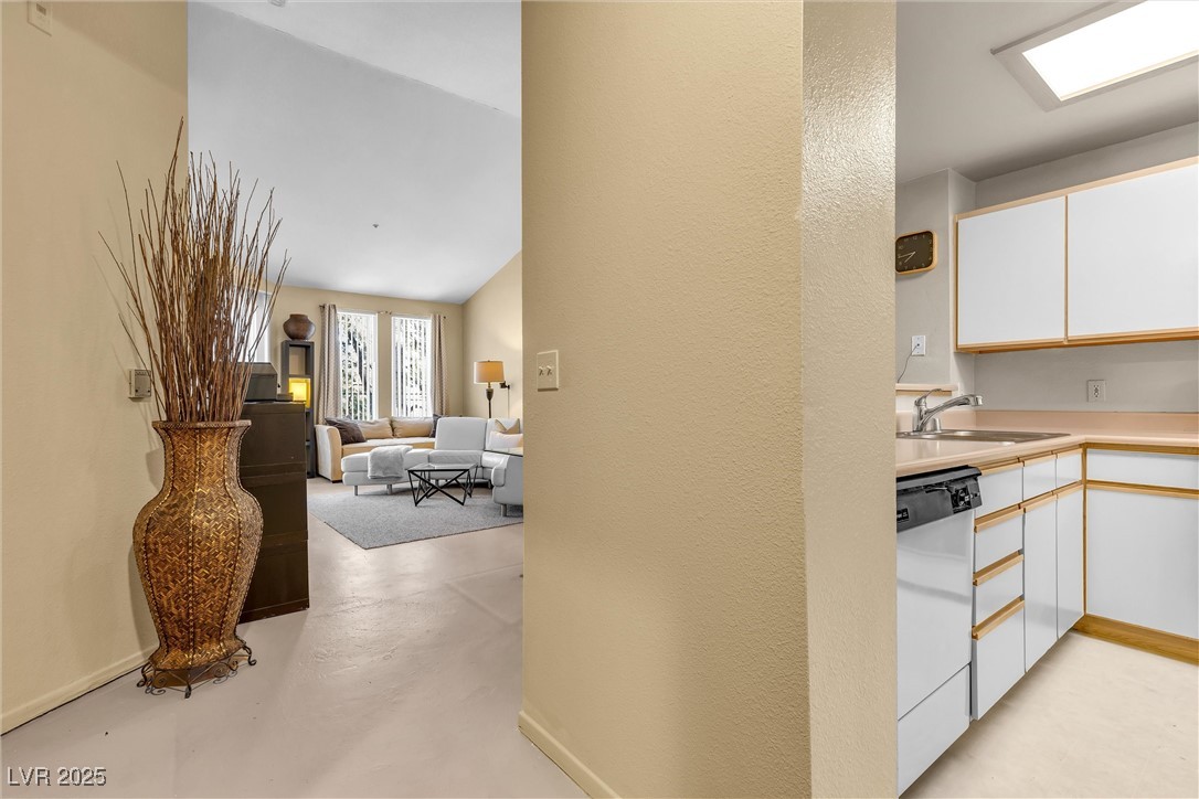 260 East Flamingo Road 311 Property Photo 9