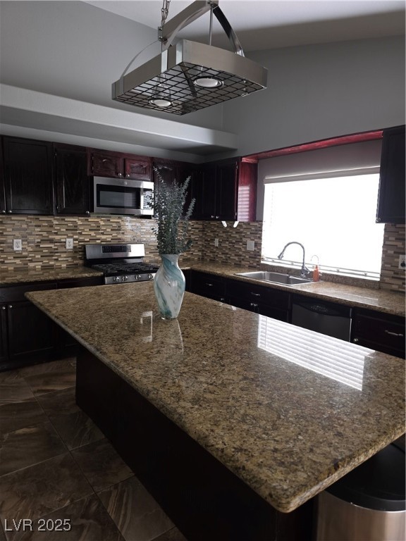 5129 Silhouette Avenue Property Photo 3