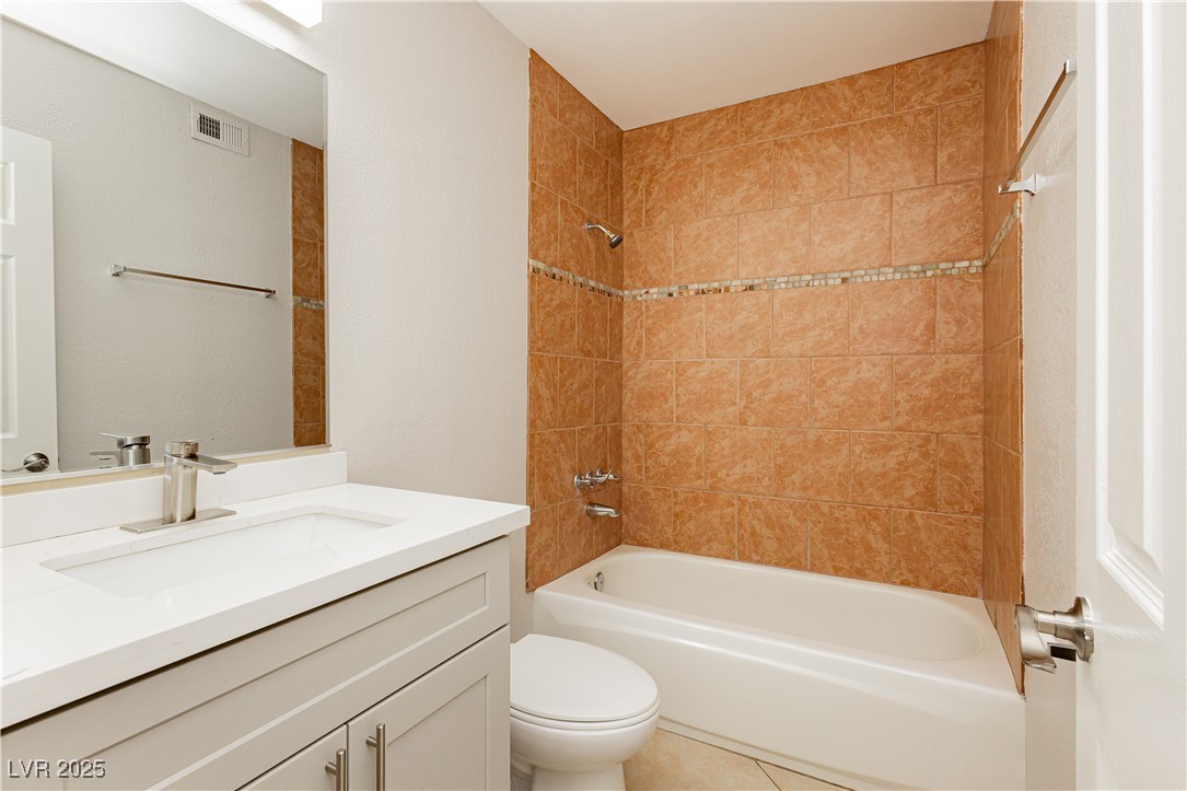 4666 Amberwood Lane Property Photo 32