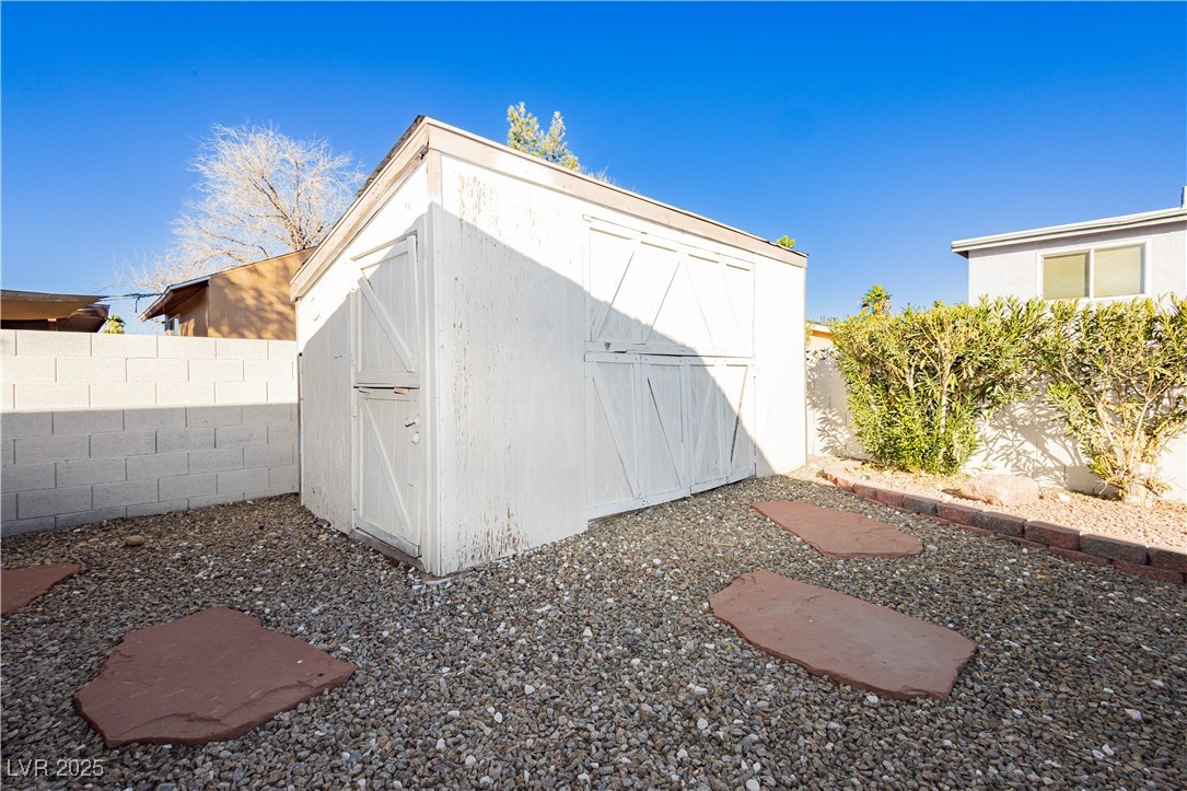 4666 Amberwood Lane Property Photo 40