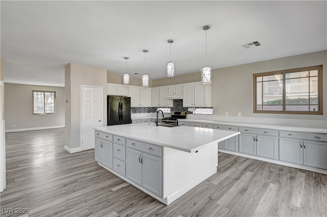 58 Desert Castle Court Property Photo 17