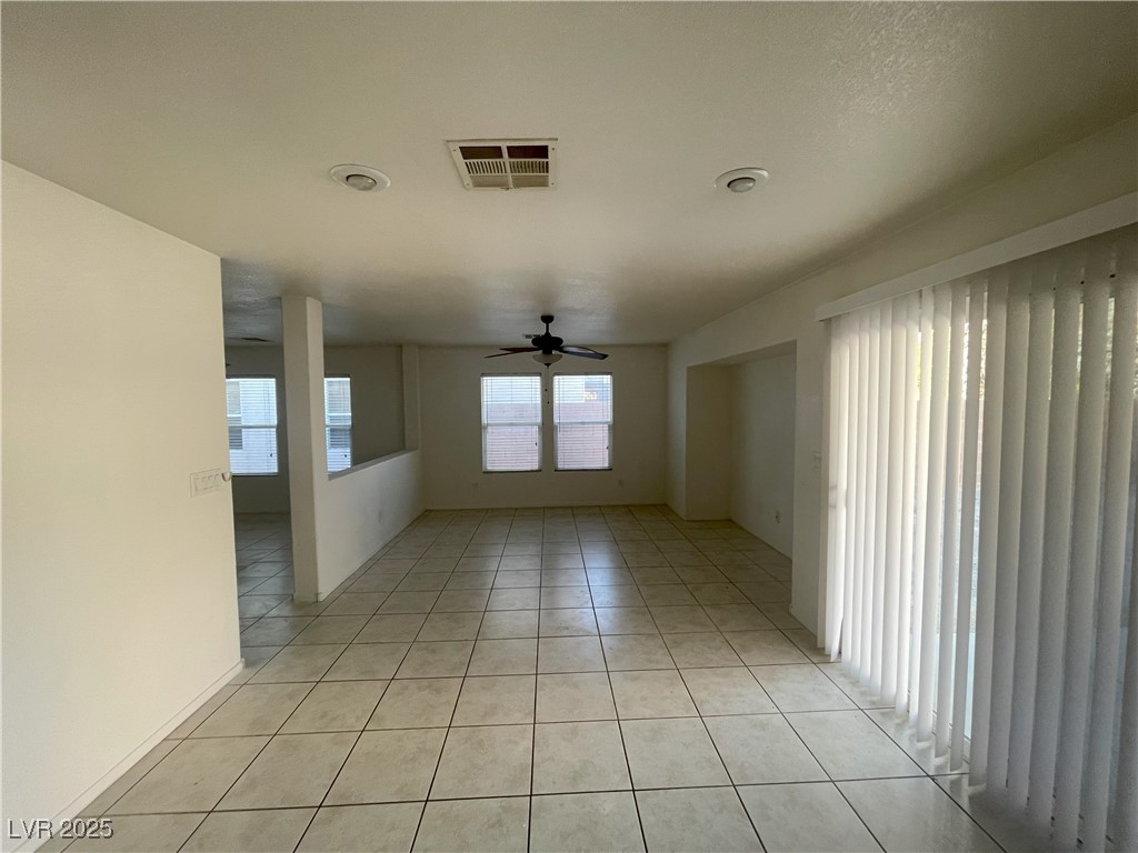 4912 Hostetler Avenue Property Photo 5