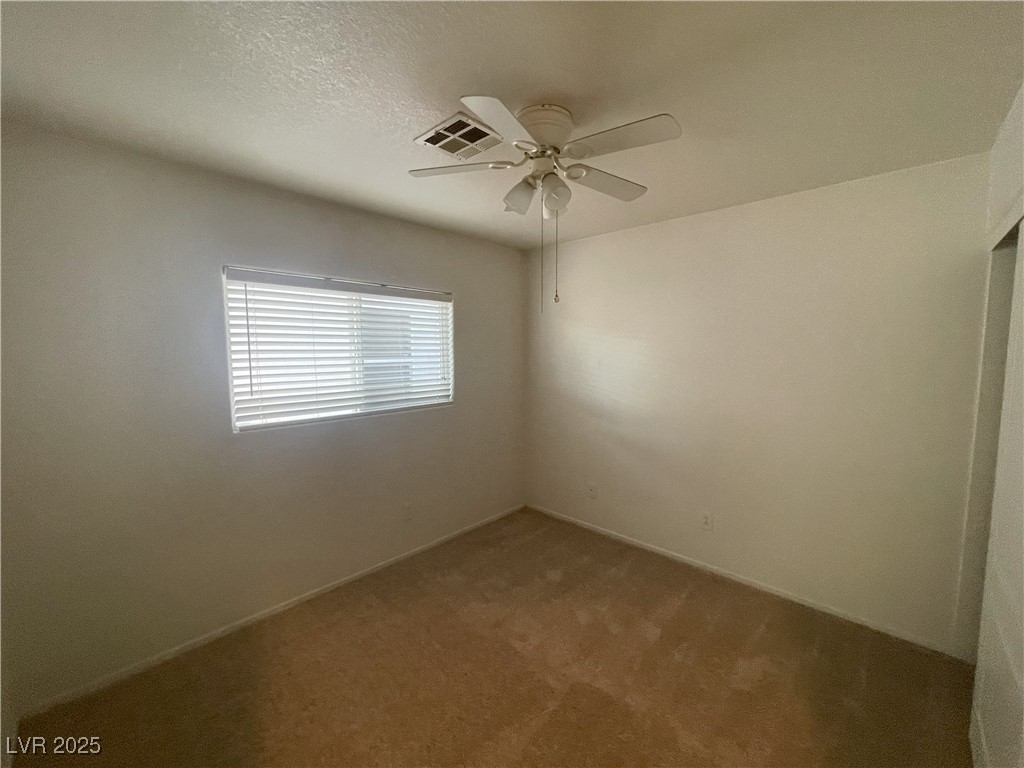 4912 Hostetler Avenue Property Photo 16