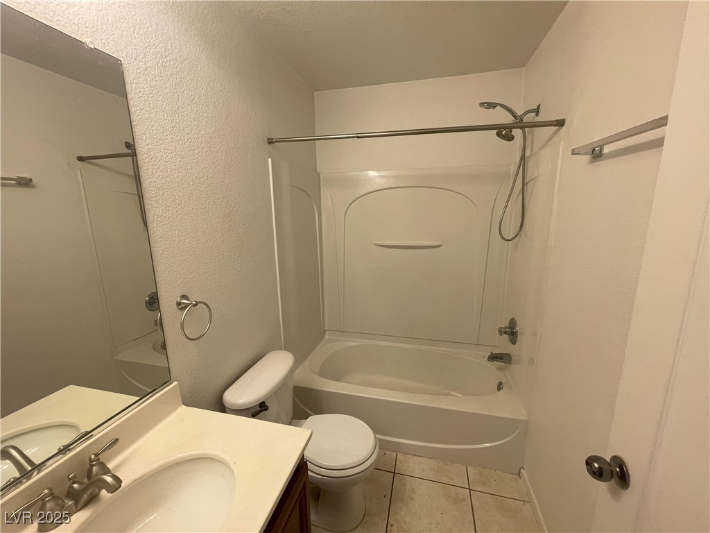 4912 Hostetler Avenue Property Photo 19