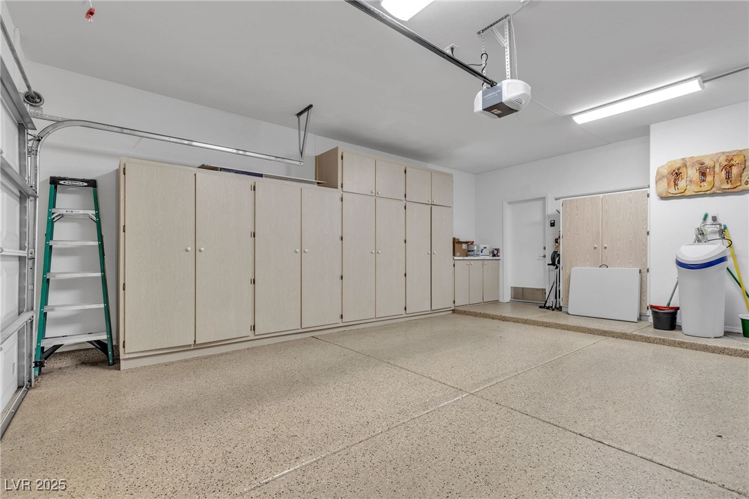 10708 Clear Meadows Drive Property Photo 25